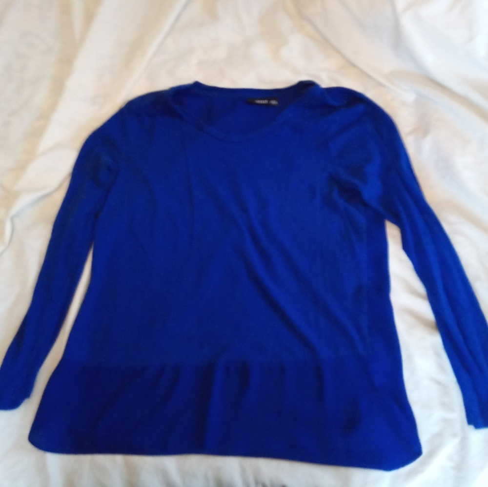 Blue long-sleeve blouse